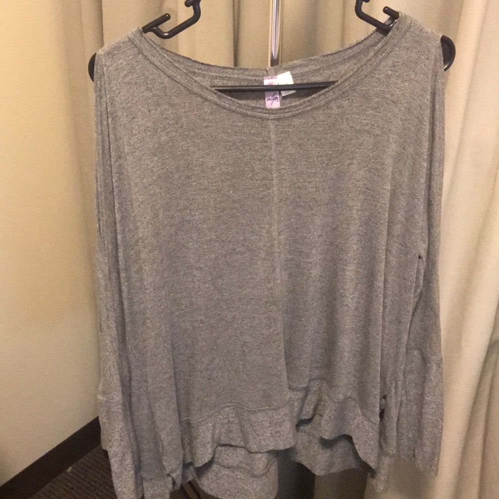 Francesca’s Soft Grey Cold Shoulder Long Sleeve